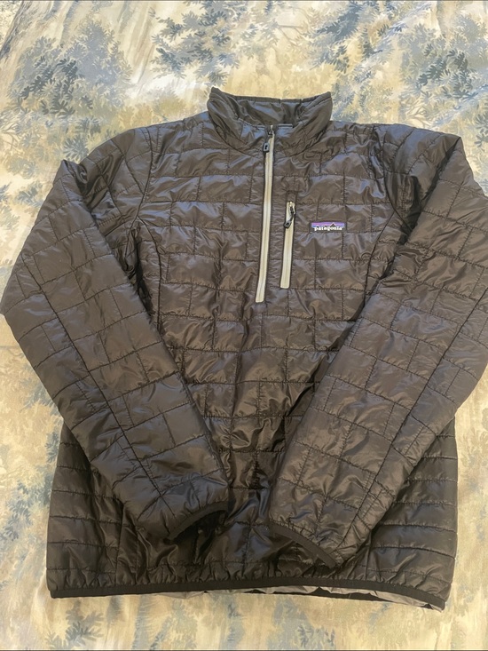 Patagonia Jackets & Blazers - Patagonia Nanopuff Black Quilted Pullover